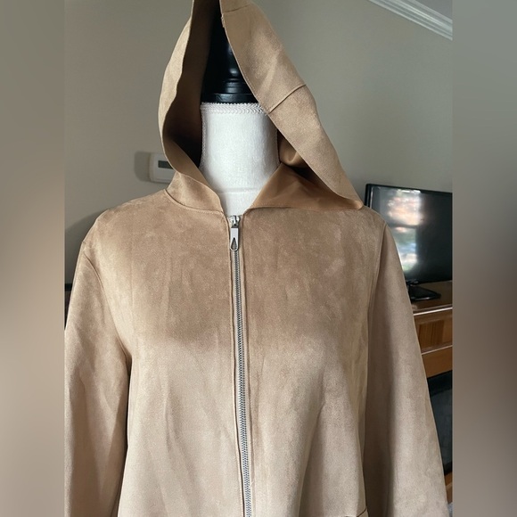 Zara faux suede zip up hooded jacket size M fall closet staple warm outdoors - Picture 3 of 9